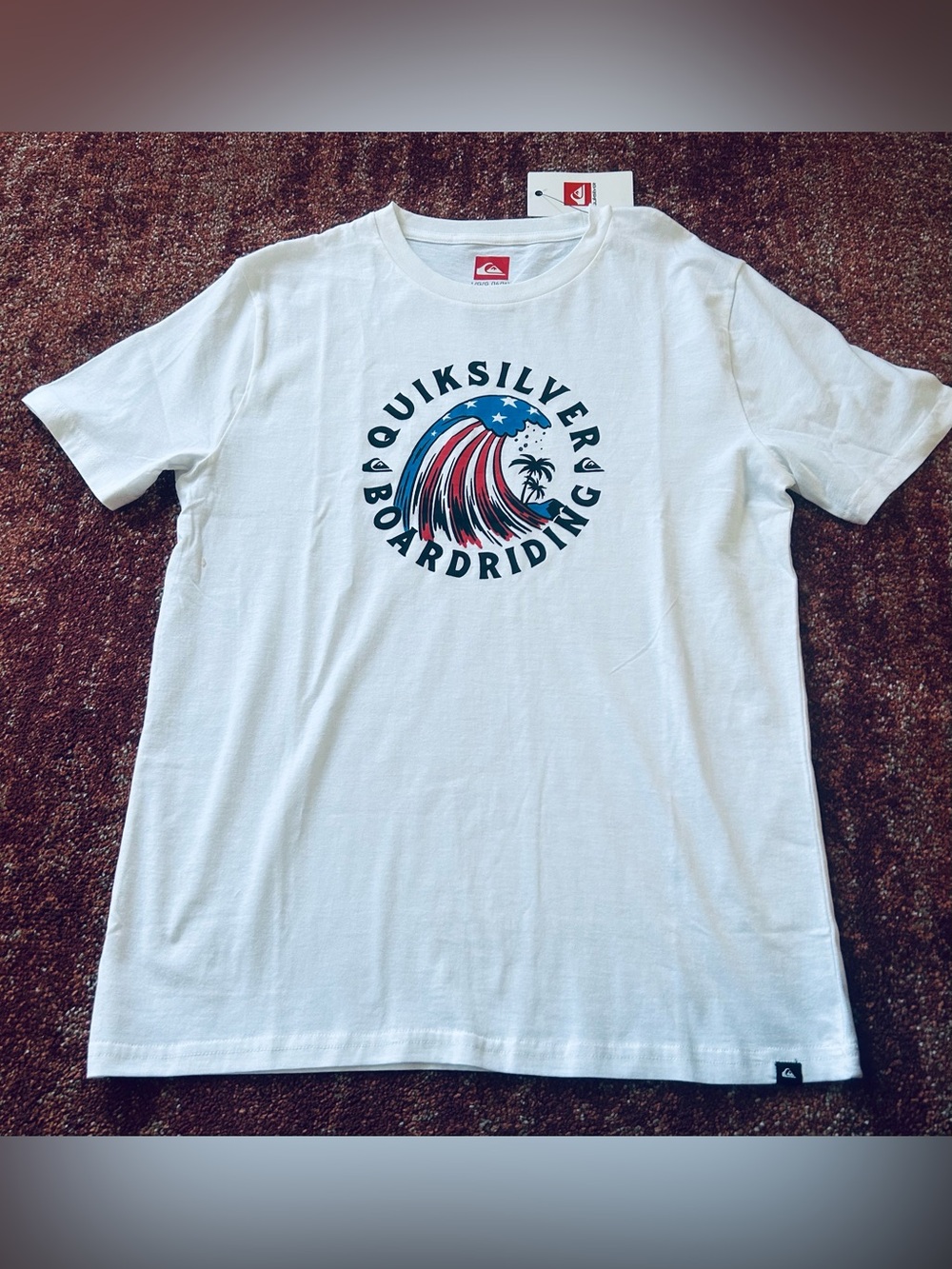 Quiksilver White Short-Sleeve Tee Size L (14-16) NEW Boardriding Logo